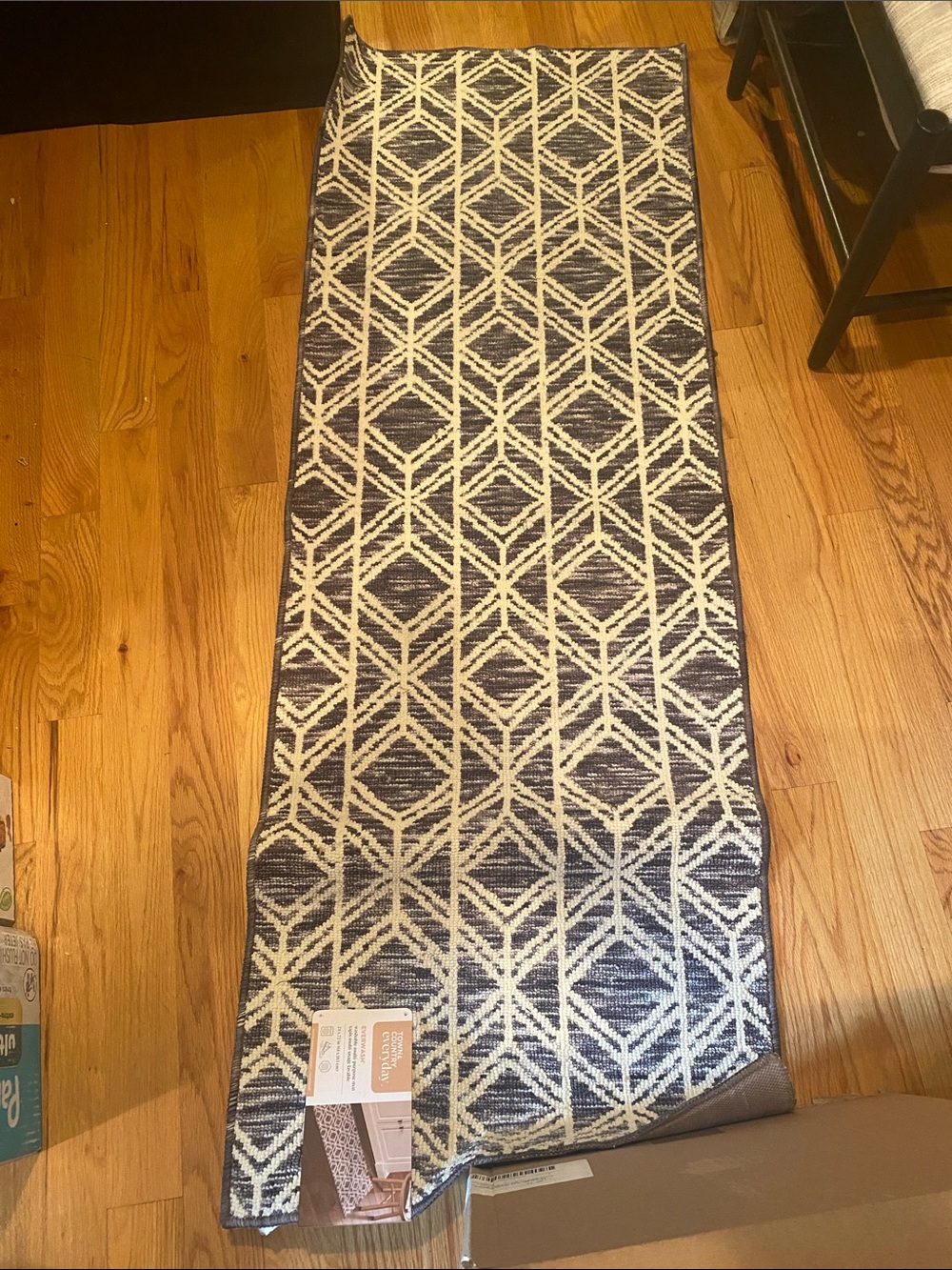 Today only NWT Gray and Cream Geometric Accent Rug no offers